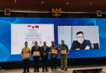 Polije Raih Peghargaan dalam Konferensi Internasional China
