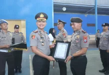 Sebanyak 59 Personel dan Masyarakat Dapat Penghargaan
