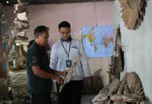 Limbah Kayu Pantai Disulap Jadi Kerajinan Ekspor