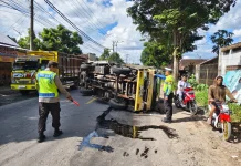 Tabrakan Motor dan Truk Box di Pakusari Jember, Satu Pengendara Tewas
