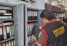 Kejari Bondowoso Geledah Dua Lokasi Dugaan Korupsi Hibah