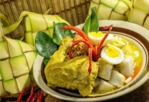 Tradisi Ketupat Ayam Warnai Hangatnya Idul Adha di Jember