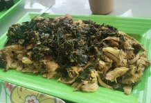 Mengenal Ayam Suwir Gundo, Kuliner Rumahan Khas Bali