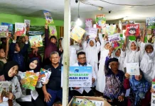 Ribuan Buku Baru Dari PNM Bikin Sekolah Pedalaman Riuh