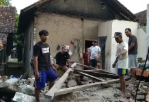 Rumah Permanen Rusak Berat akibat Angin Kencang