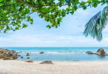 Lima Rekomendasi Destinasi Wisata Pantai Selatan