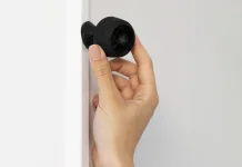 Menginap Lebih Aman, Kenali Tanda-Tanda Hidden Camera