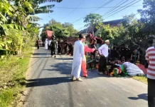 Ponpes Al Qodiri Gumukmas Gelar Kirab Santri