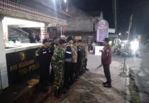Ribuan Umat Hindu Ikuti Piodalan di Pura Mandara Giri Semeru Agung