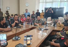 Sejumlah LSM Audiensi ke DPRD Tanggapi PU Fraksi