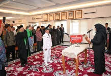 Ipuk Minta Kades Tamansari Jaga Prestasi Desa Wisata Ijen
