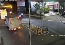 Portal Jembatan Koncer Rusak Ditabrak Kendaraan