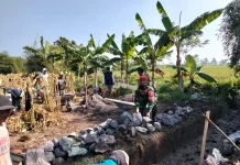 TNI Kawal Rehabilitasi Saluran Irigasi di Lumajang