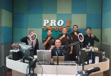 Jaksa Edukasi Pencegahan Kenakalan Remaja Melalui Dialog Di RRI Jember