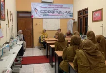 Disnaker Jember Tingkatkan Kompetensi Peserta Pelatihan Menjahit