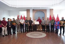 Waka II DPRD Hadiri Pemusnahan 3.000 Botol Miras Ilegal