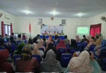 Masyarakat Lumajang Mendapatkan Edukasi Keuangan untuk Mencegah Penipuan