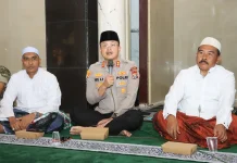 Polres Situbondo Buka Ruang Curhat usai Shalat Jumat