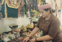 JFC 2026 Dongkrak UMKM, Kerajinan Dayak Balikpapan Curi Perhatian Warga Jember