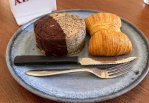 Mengenal Sejarah Croissant dan Olahan Modernnya