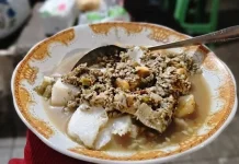 Lontong Kupang, Kuliner Khas Pesisir yang Kaya Cita Rasa