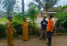 BPBD Salurkan Air Bersih untuk 75 KK Terdampak Kekeringan di Bangsalsari