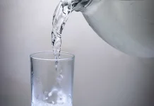 Minum Air Cukup Jaga Fungsi Tubuh Optimal