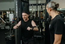 Gym dan Home Workout Sama Efektif, Konsistensi yang Jadi Kunci