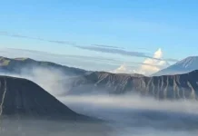 Akses Bromo via Malang dan Lumajang Ditutup akibat Kebakaran Hutan