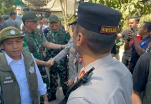 Menteri Kehutanan Pantau Kawasan Kebakaran di TNBTS