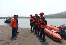 Hari Ketiga, SAR Lanjutkan Pencarian Tiga Nelayan KLM Pantes