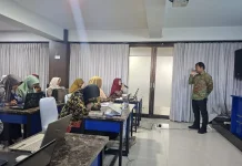 Guru MA di Jember Dilatih Buat Media Pembelajaran Digital Bernilai Ekonomi