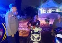 Polisi Patroli Dini Hari Cegah Kejahatan 3C di Pasirian