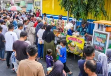 Lumajang Carnival Bawa Rezeki, Omzet Pedagang Minuman Tembus Rp2 Juta