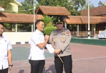 Tangani Kasus PPA Terbanyak, Kapolres Bondowoso Beri Reward Dua Anggota