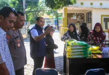 Pemkab Situbondo Bareng Bulog Gelar Pasar Murah