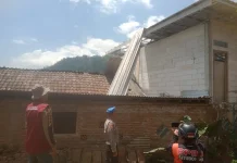 Sebanyak 20 Rumah Warga Rusak akibat Angin Kencang