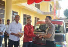 Polres Situbondo Kembalikan Mobil Pikap kepada Pemilik