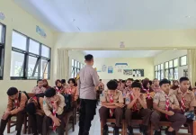 Petugas Gencarkan Edukasi Bahaya Narkoba dan Bullying di SMPN 2