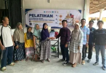 Mesin Pemecah Kedelai Polije Bantu Percepat Produksi Tempe Siyami