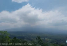 Gunung Semeru Erupsi Siang Ini, Tinggi Kolom Abu Tidak Teramati