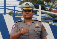 Satlantas Polres Lumajang Pasang Banner di Titik Rawan Kecelakaan