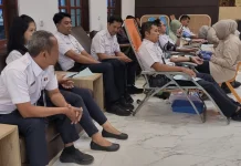 Pegawai dan Penumpang PT KAI Daop IX Jember Sumbang 49 Kantong Darah