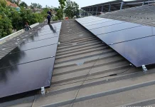 PT KAI Pasang PLTS di Empat Stasiun