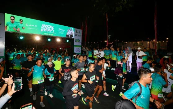 Tujuh Ratus Pelari Meriahkan Ansor Night Fun Run Banyuwangi