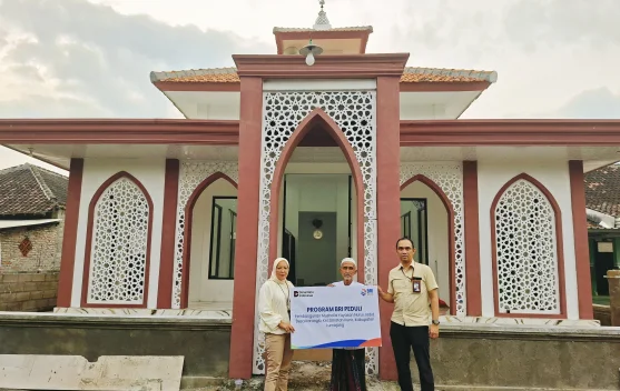 BRI Peduli Renovasi Rp300 Juta Ubah Wajah Musholla Nurul Jadid Lumajang