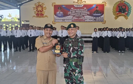 Bakesbangpol dan Yonif 509 Tuntaskan Pembinaan Calon Paskibraka