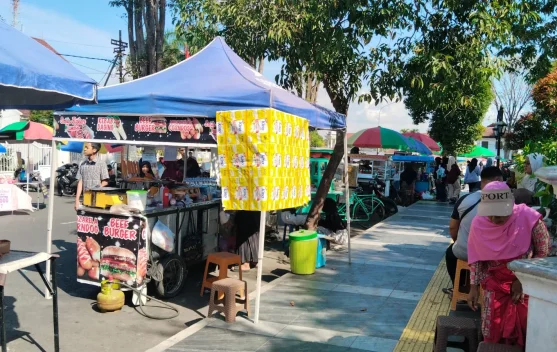 Ramainya CFD Lumajang Jadi Peluang UMKM Raup Pembeli