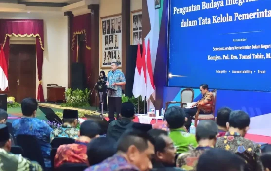 Ketua DPRD Lumajang Hadiri Penguatan Integritas di Grahadi