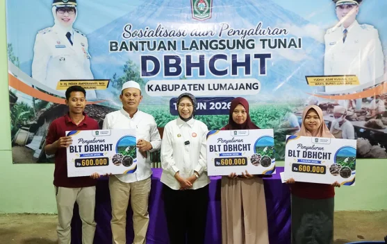 Dari Cukai Kembali ke Masyarakat, 100 Buruh Pabrik Rokok Lumajang Terima BLT